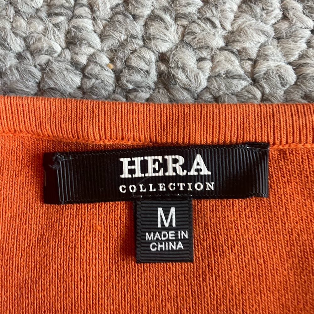 Hera Collection knit onesie top - Picture 2 of 4